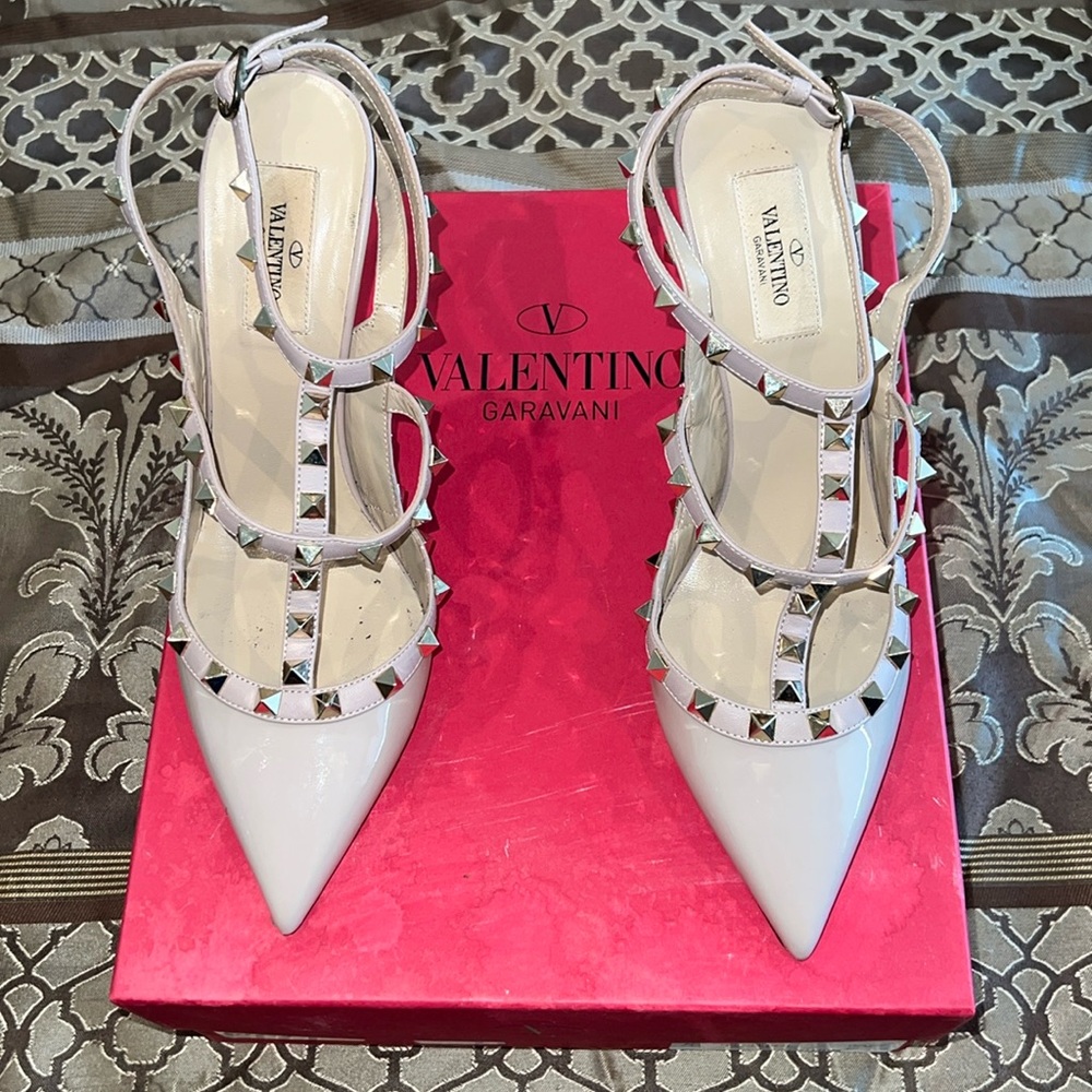 Valentino Garavani Patent Rockstud Caged Pumps 100 MM